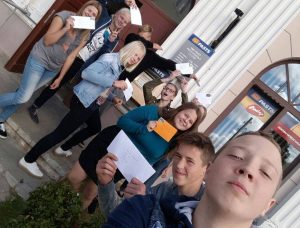 Septembrī Smiltenes vidusskolas skolēni iepriecina, sūtot dzejoļus pa pastu