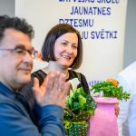 cela uz dziesmusvetkiem ; koru skate